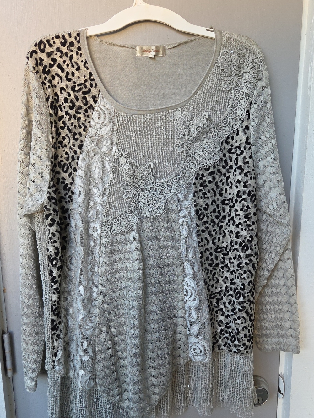 Women’s Light Gray Lace & Animal Print Mixed-Knit Top